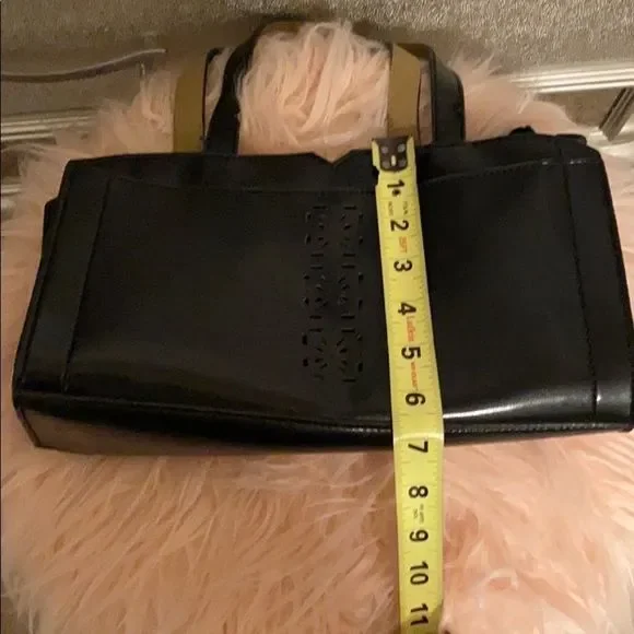 MONDANI NY PURSE💄💄  - Picture 7 of 8